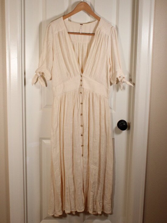 Free People Dresses & Skirts - Free People Love of my life midi dress cream dress size large